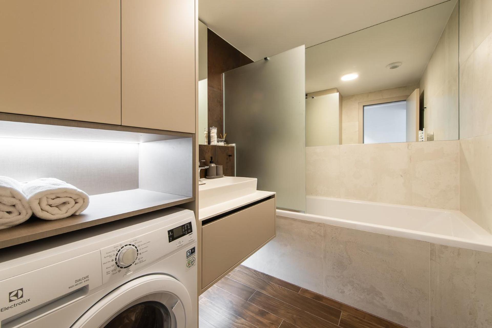 Nikas Eurovea Apartments - Free Parking 브라티슬라바 외부 사진