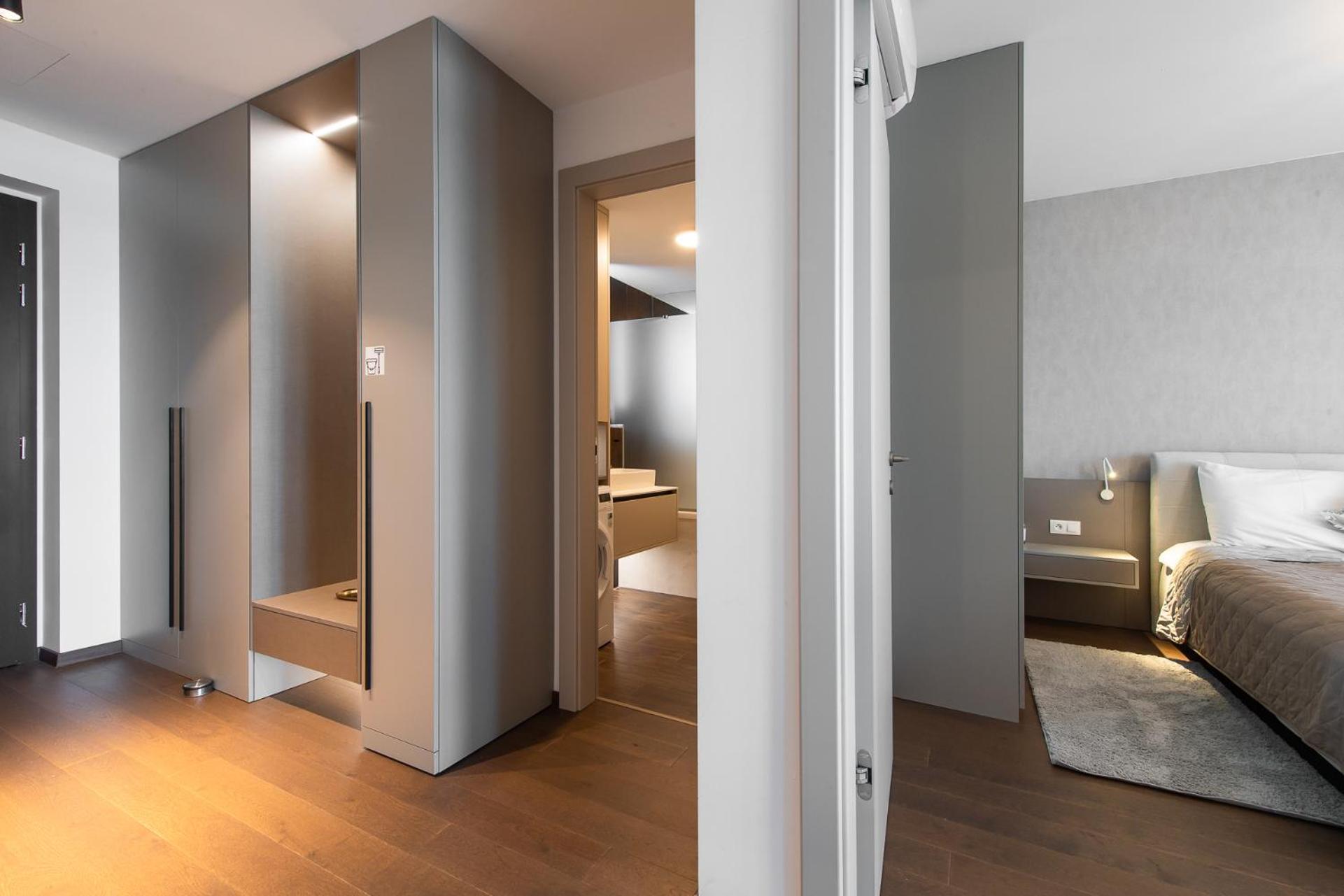 Nikas Eurovea Apartments - Free Parking 브라티슬라바 외부 사진